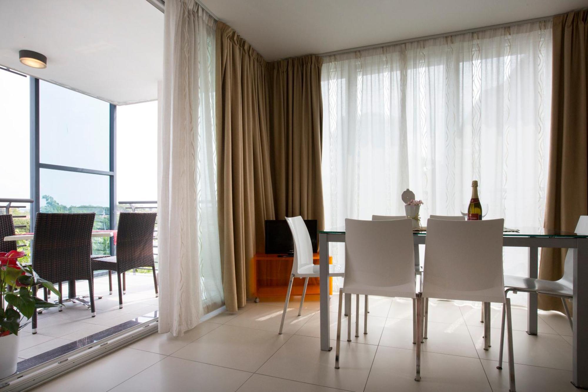 Residence Aprilia Grado Zewnętrze zdjęcie